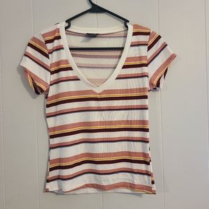 5/$10 Cropped v-neck striped tee